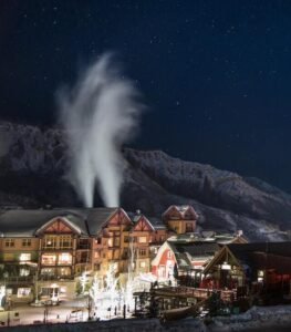 Traverc pexels-josh-hild-3229916-1-263x300 A Christmas Ski Holiday for Young Travellers  