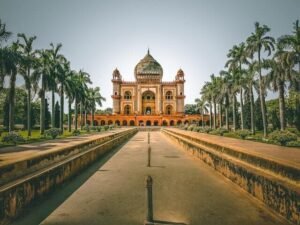 Traverc pexels-jeswin-thomas-1007426-1-300x225 10 Most Popular Tourist Places in India  